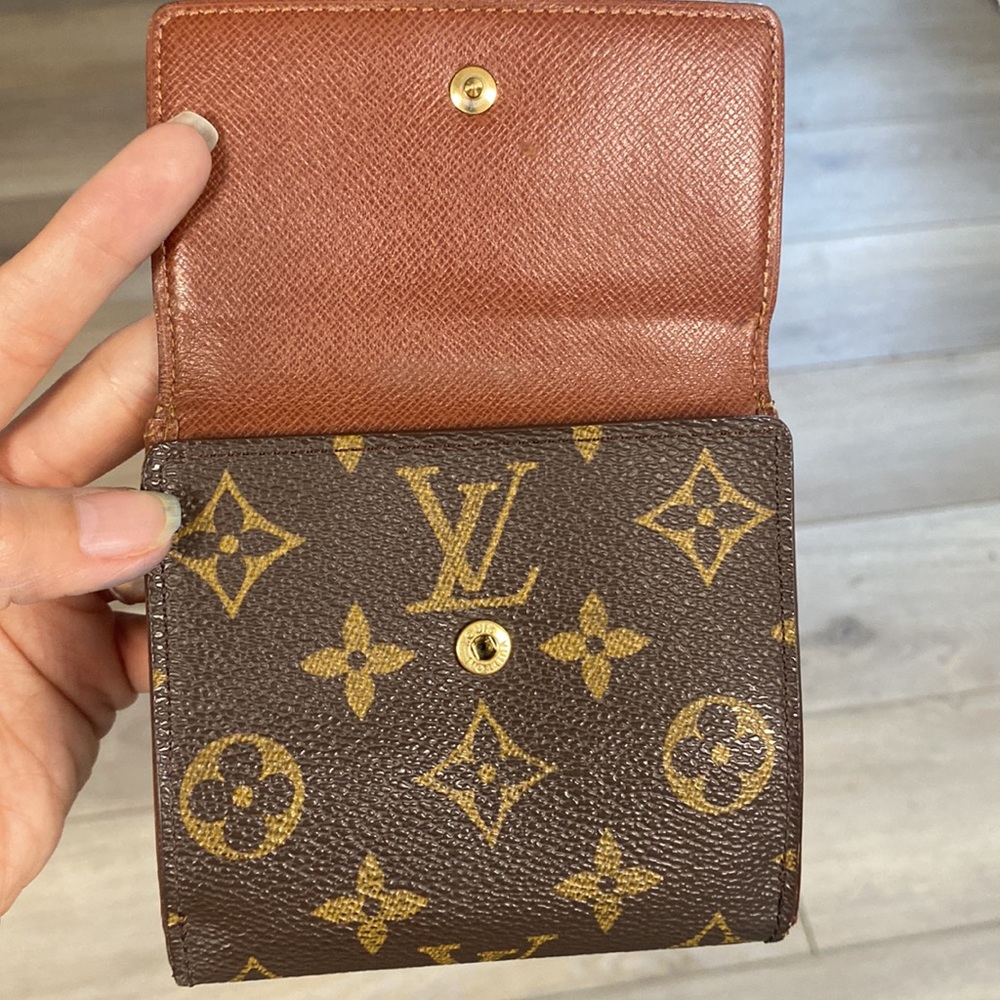 *sold* LOUIS VUITTON
LV Monogram Coated Canvas Elise Wallet - Picture 7 of 12
